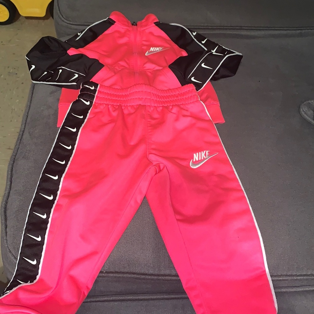 Nike Sweat Suit